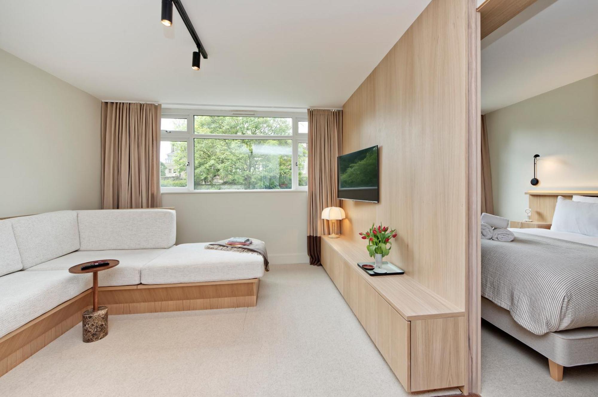 Luxury Designer Flat In Putney By Underthedoormat London