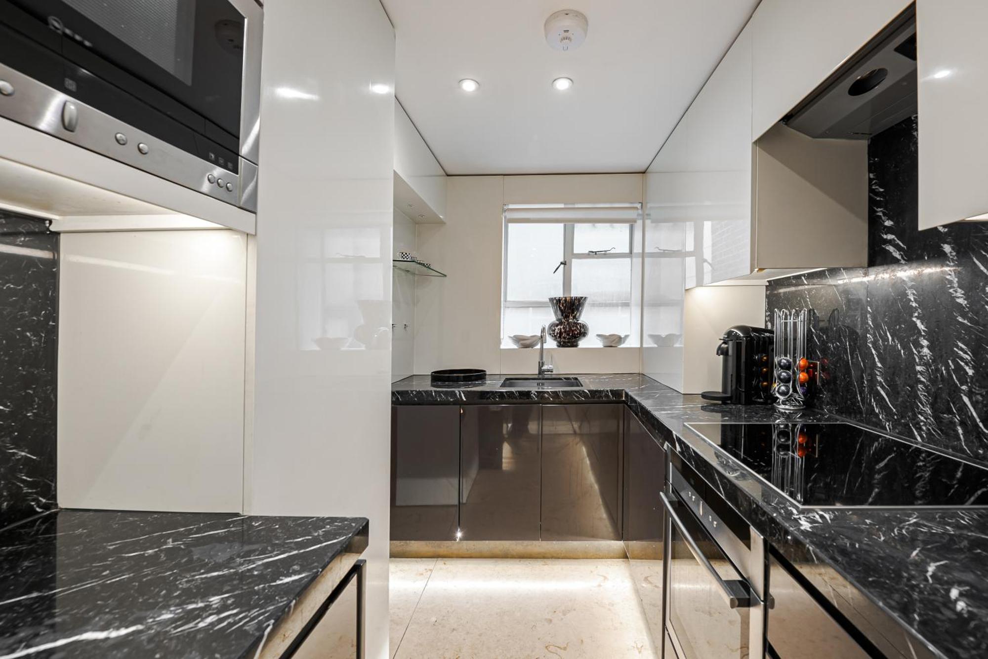 Charming 2 Bed Flat In Knightsbridge Balcony View Of Harrods Leilighet *