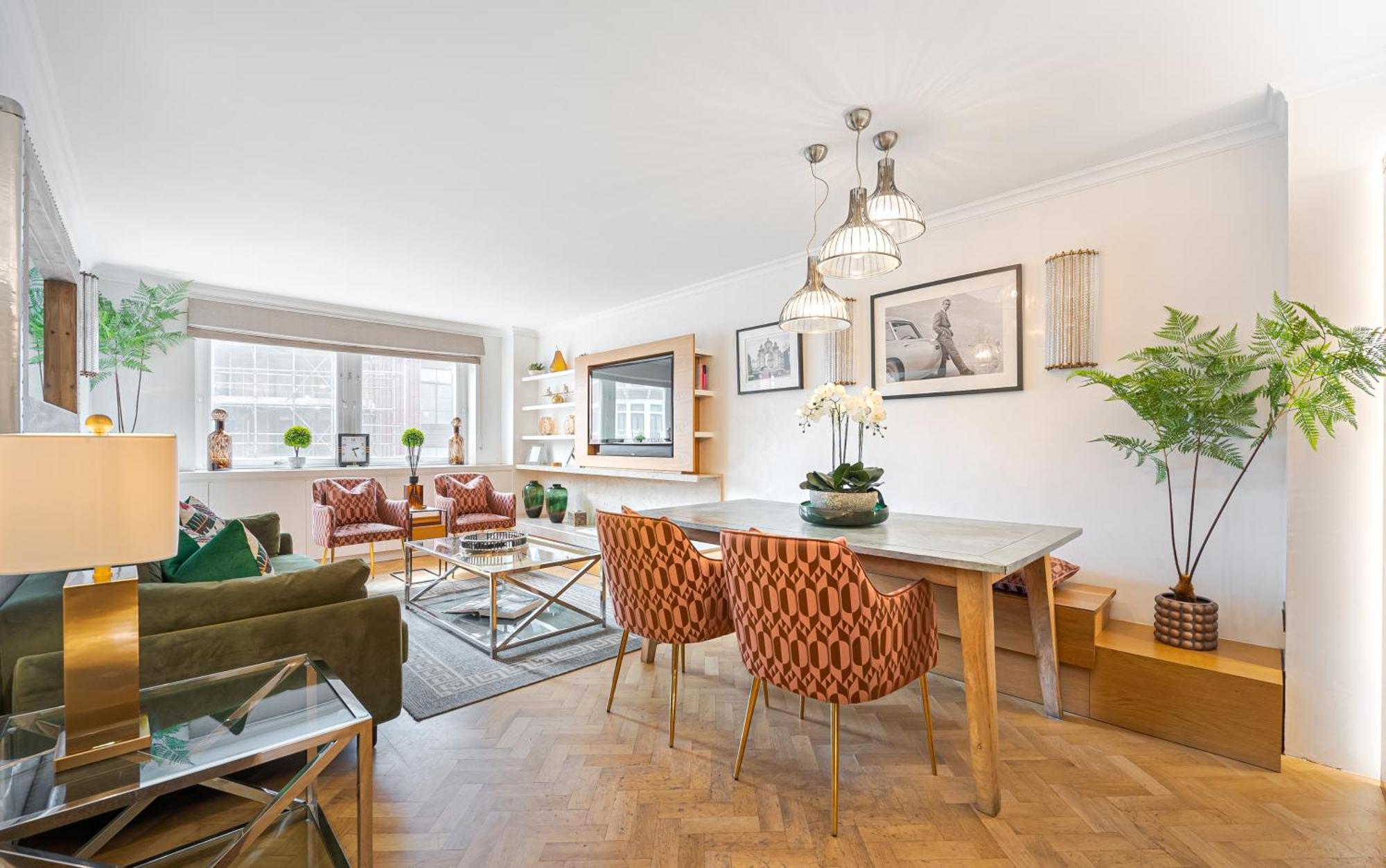Charming 2 Bed Flat In Knightsbridge Balcony View Of Harrods Leilighet London