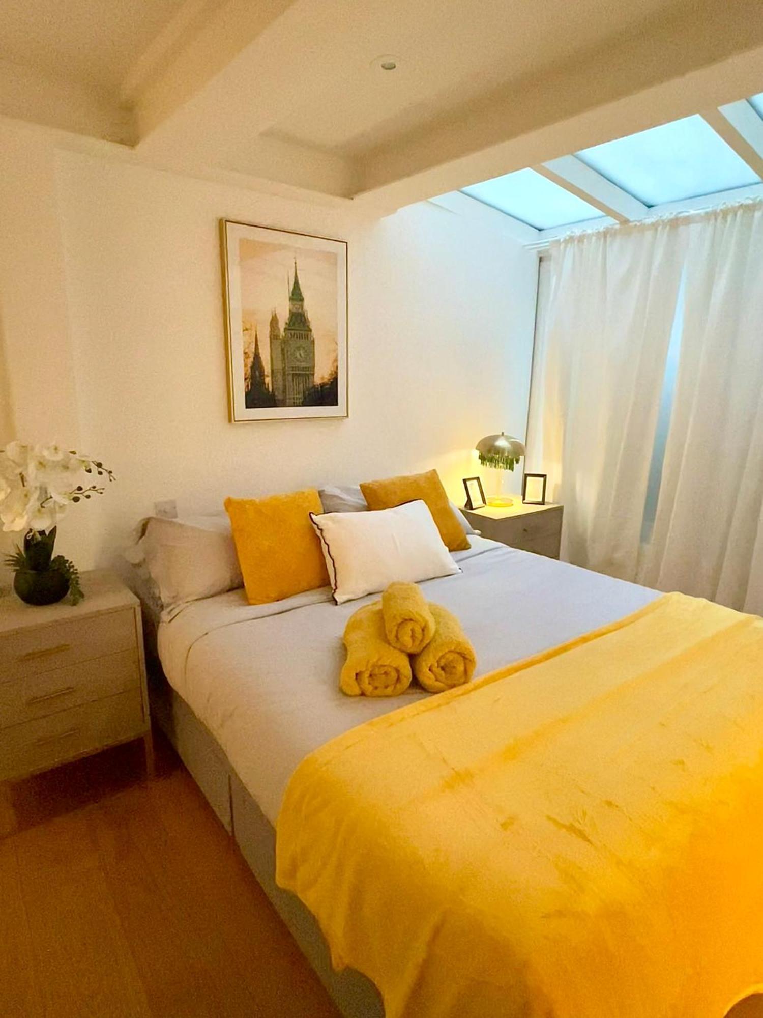 Modern 2 Beds Flat In Chelsea Apartment *