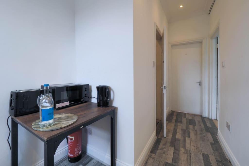 S5 Full In Kilburn With Kitchen Zone 2 Apartment London