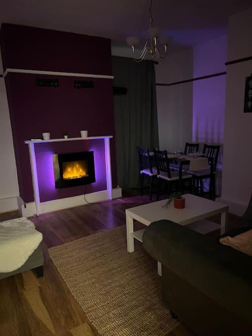 Leilighet Entire 2 Bed Flat In *