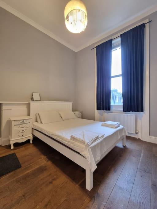 Apartment Earls Ct With Terrace *