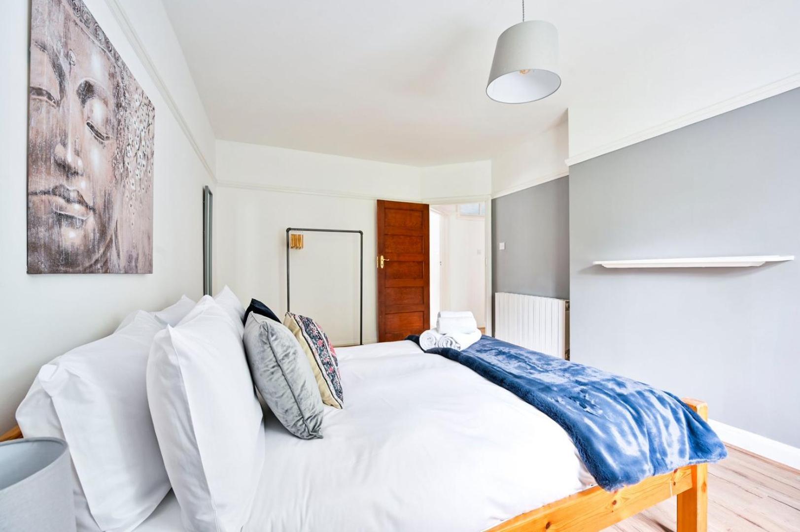 Guestready - Relaxing In Streatham London