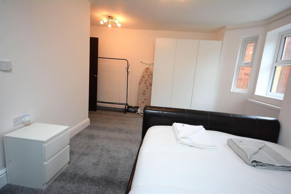 Lovely 4bedroom Apartamento *