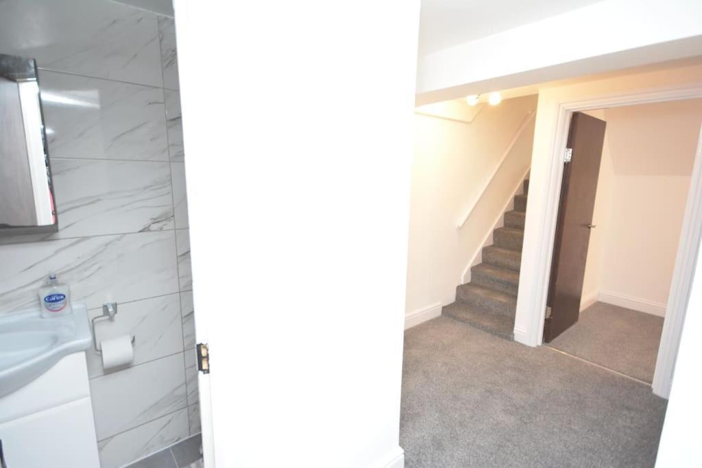 Lovely 4bedroom Apartamento