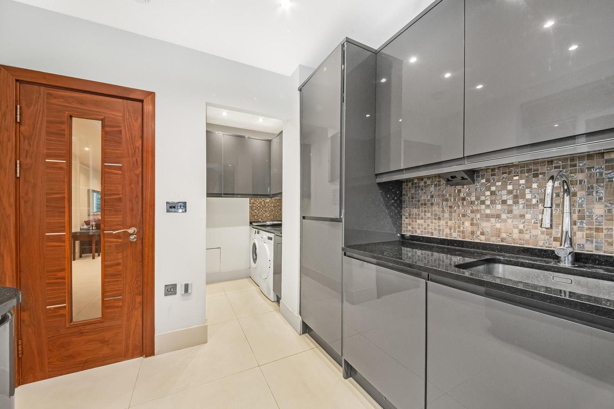 Appartement Elegance By The Park Londen