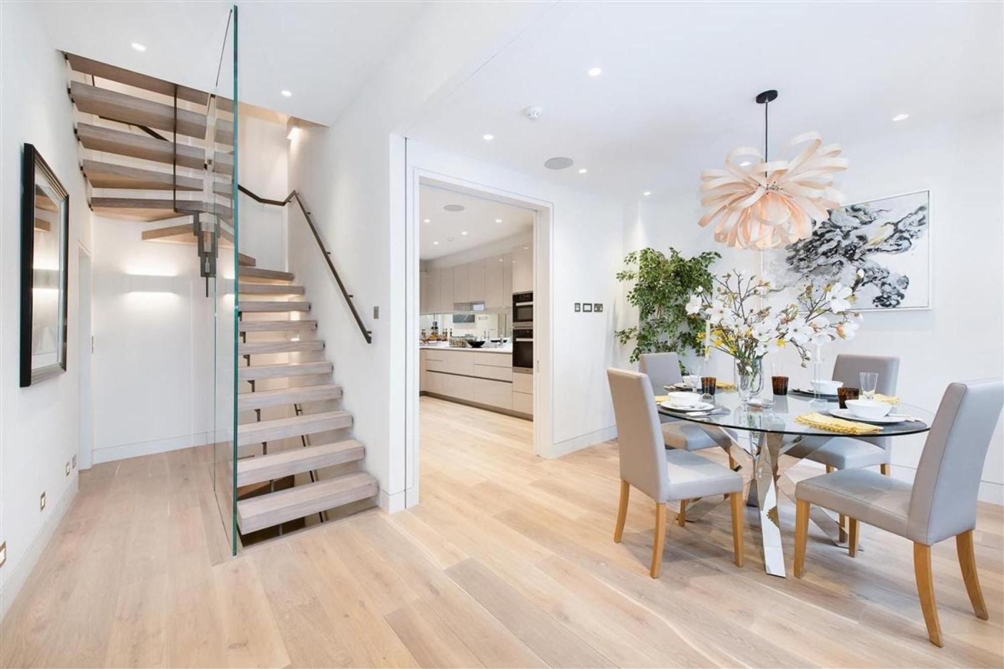 Pavilion Mews Knightsbridge House * London