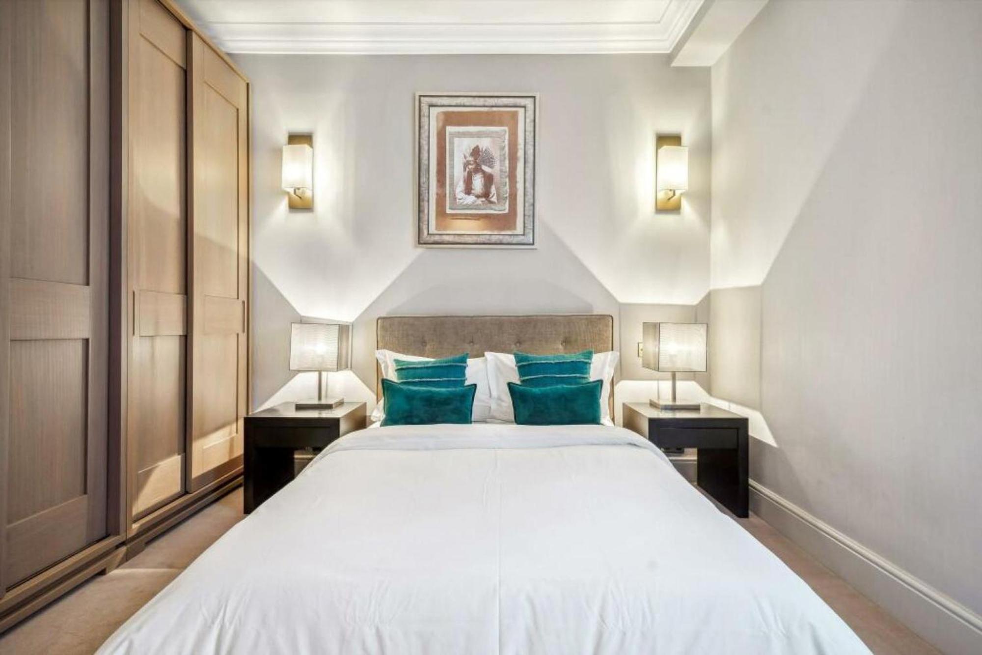 Apartment Knightsbridge Flat 3 Bed