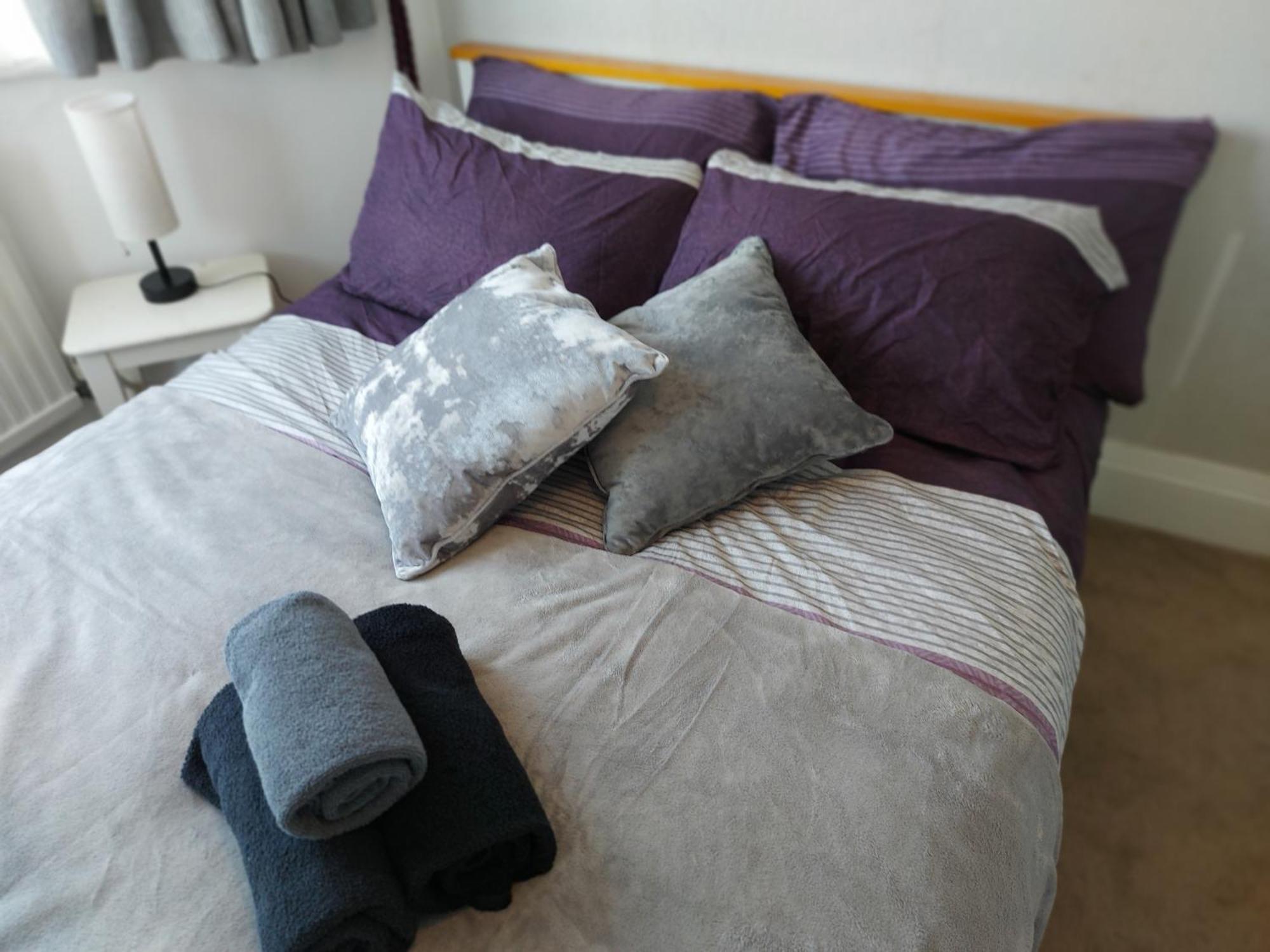 Apartamento Large 4 Bedrooms Golders Londres