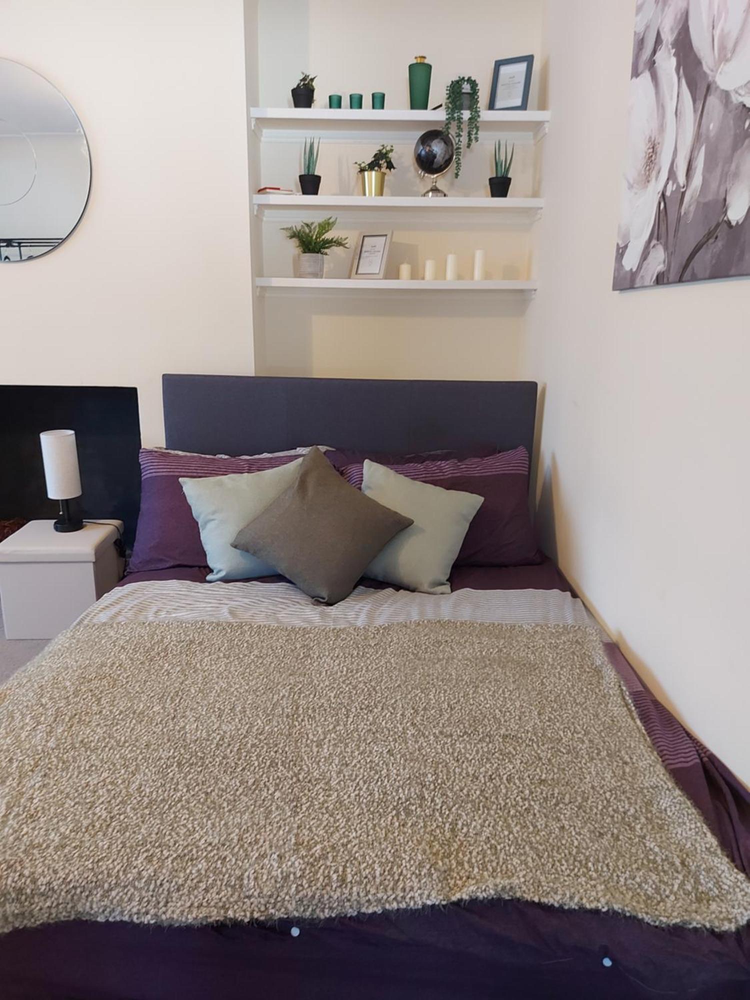 Apartamento Large 4 Bedrooms Golders Londres