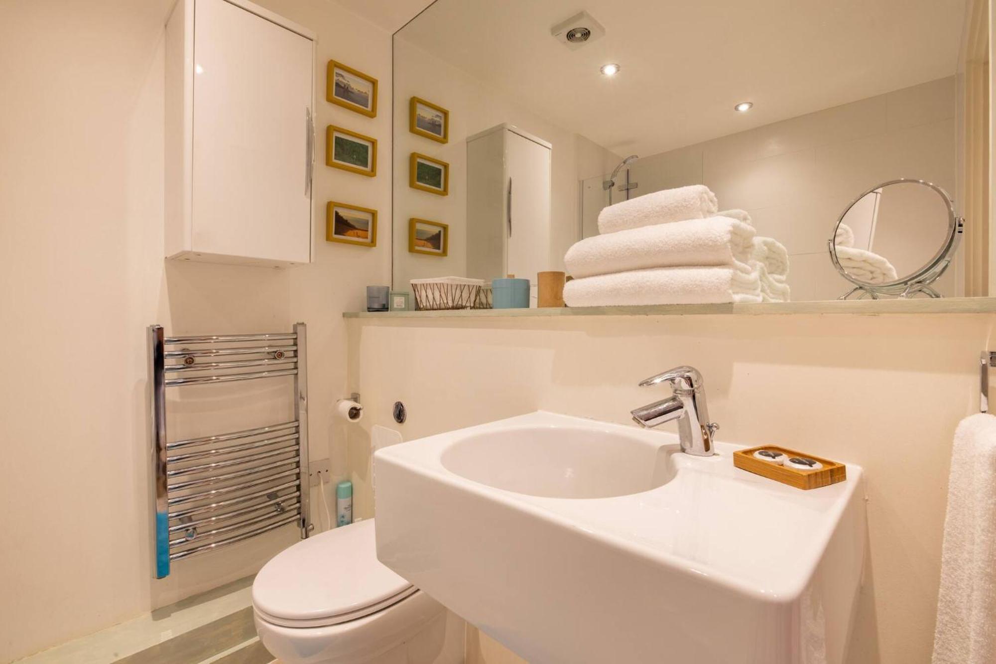 Leilighet Wild Roses Serviced - Airport *