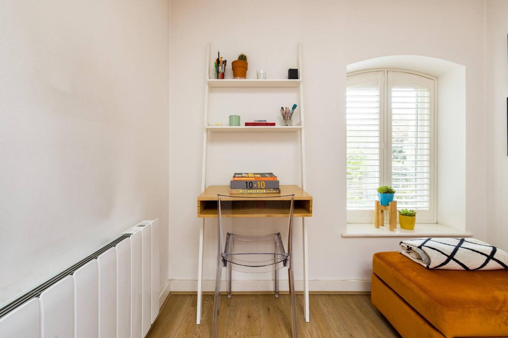 Leilighet Wild Roses Serviced - Airport London