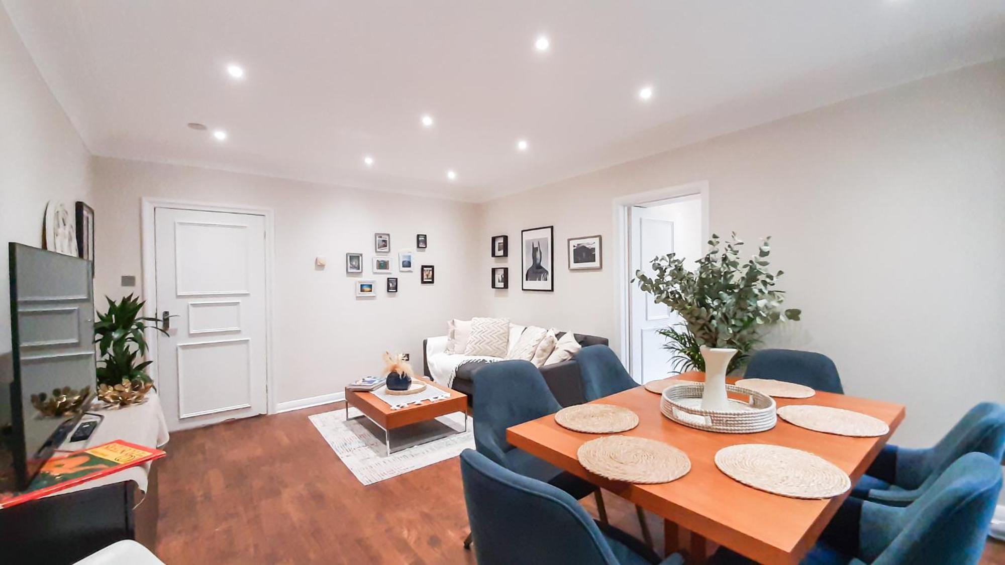 Apartment Enchanting 3 Bedroom Flat London