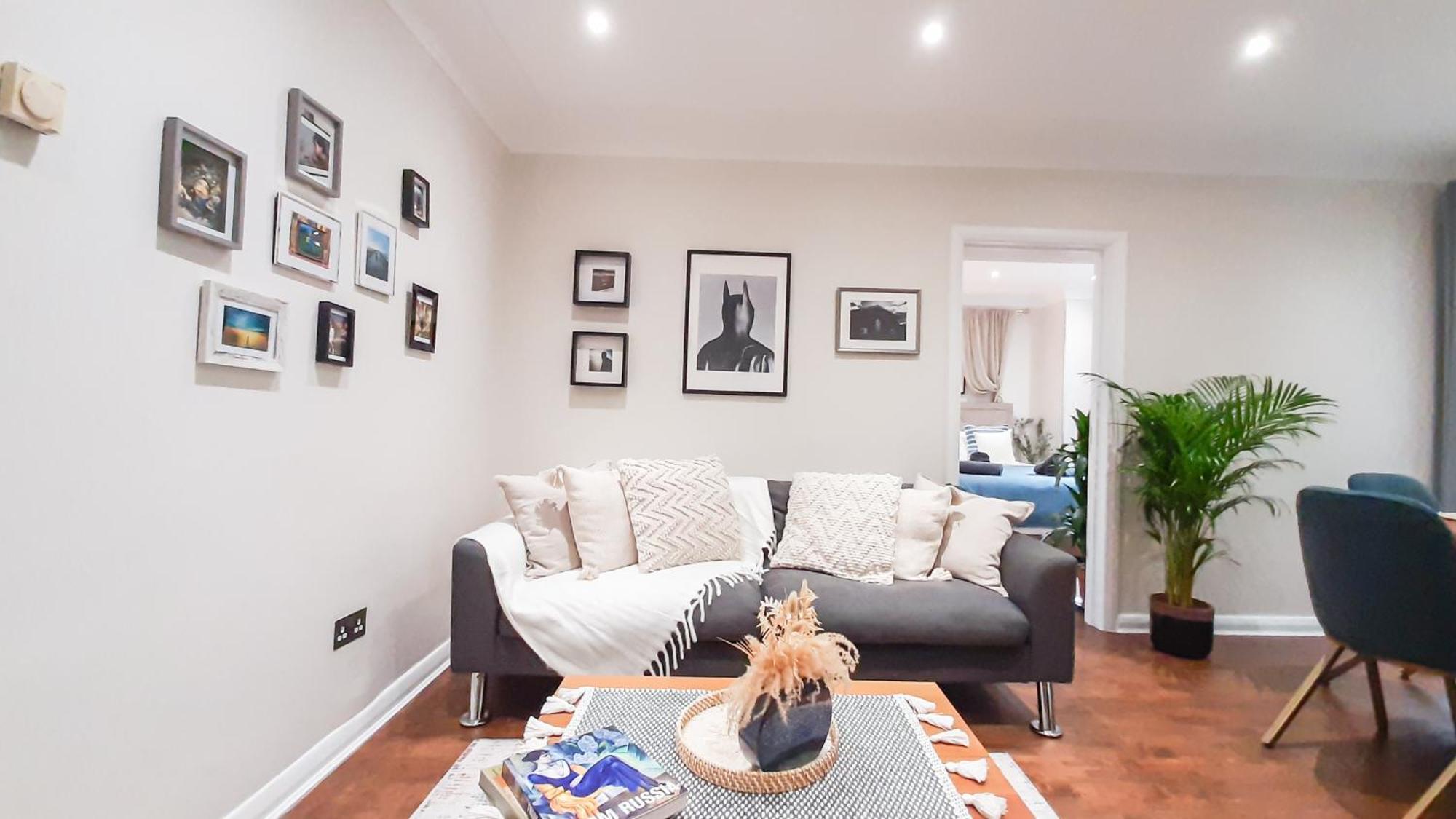 Enchanting 3 Bedroom Flat * London