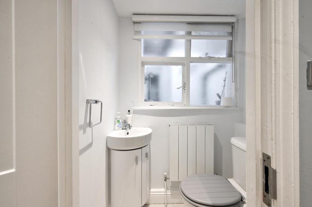 Leilighet Cozy Hideaway In South Ken! London