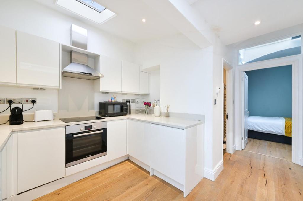 Leilighet Cozy Hideaway In South Ken! London