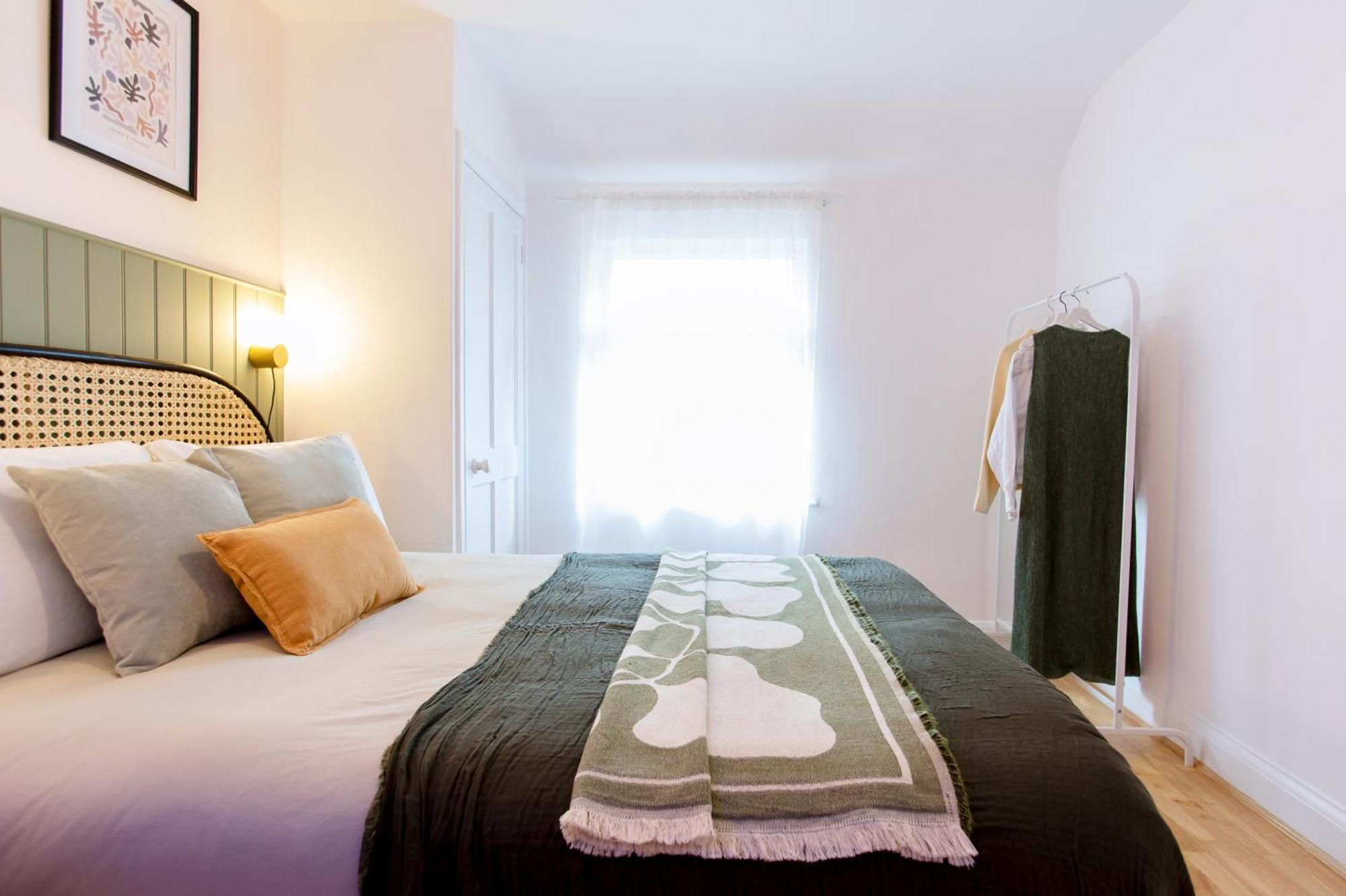 3-bed House - Next To Olympic Park & Westfield Londen