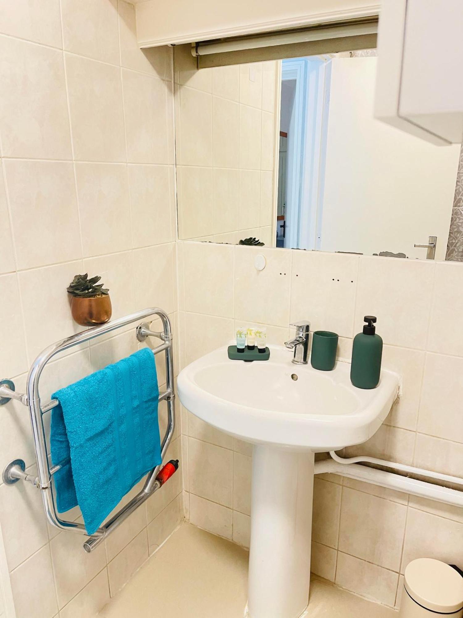 Cosy Private Two Bedroom Apartament In Kensinghton Can Fit Up To 8 Guests Apartment