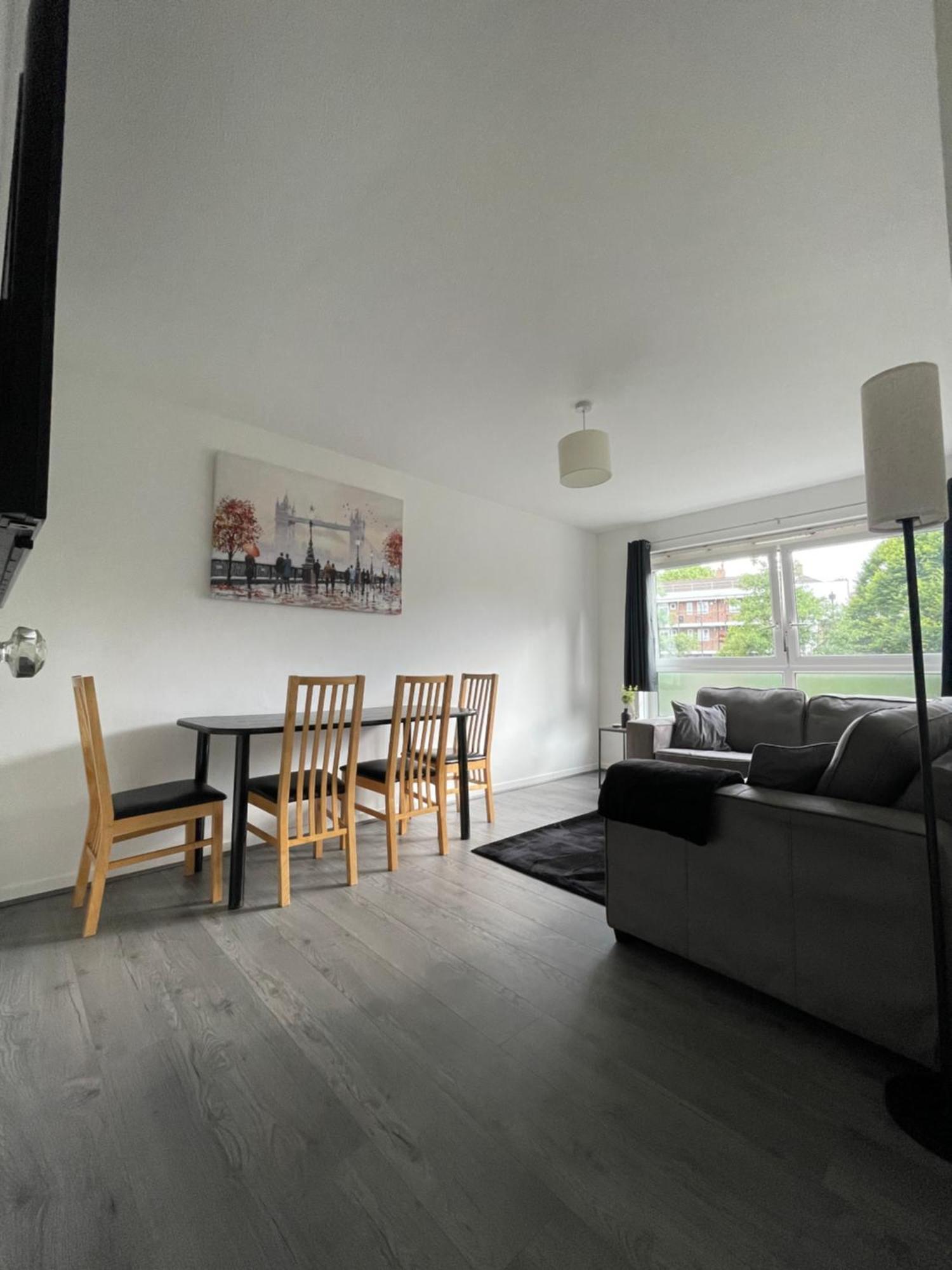 Travellers Hub Bow London