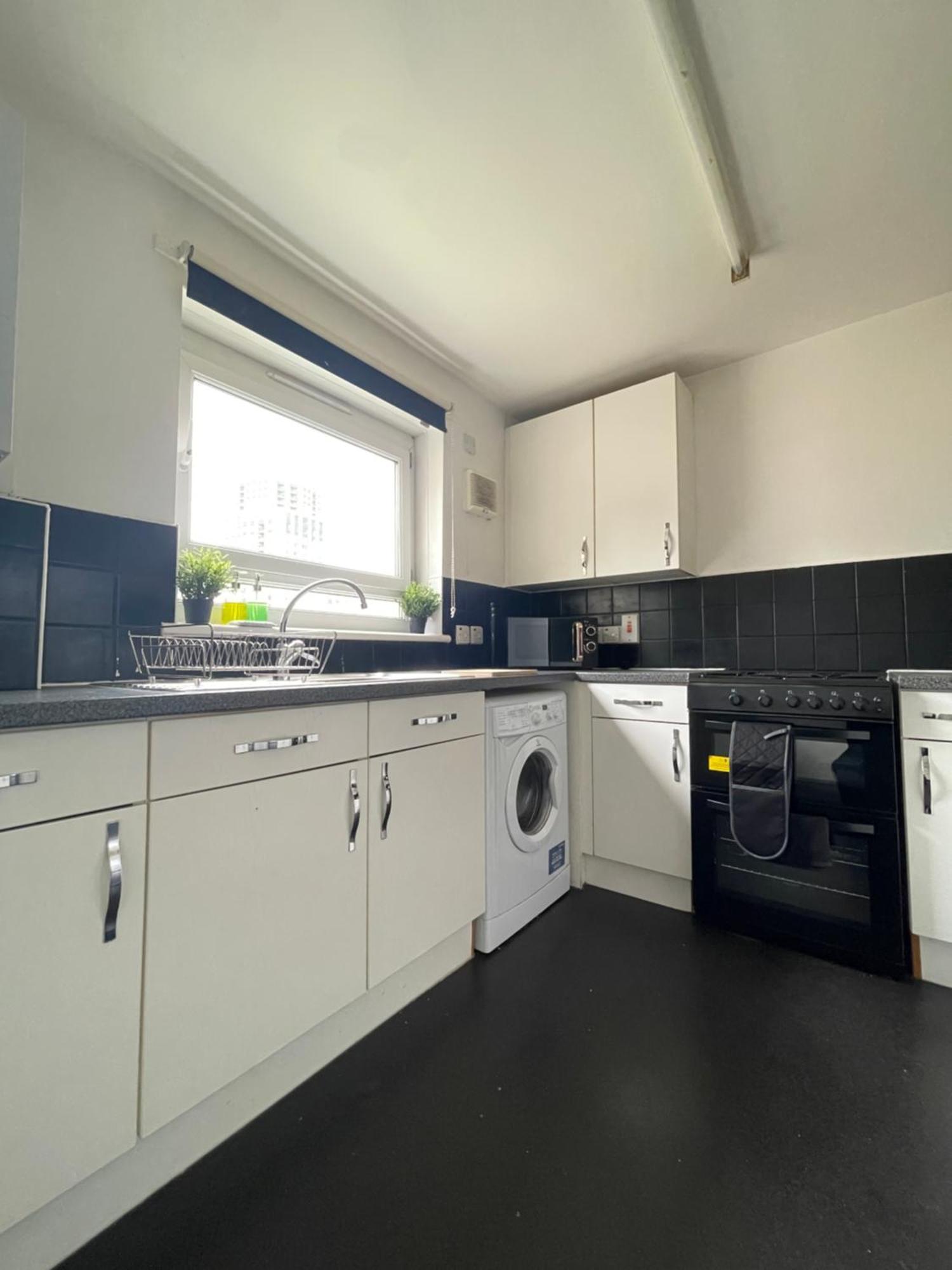Apartment Travellers Hub Bow London
