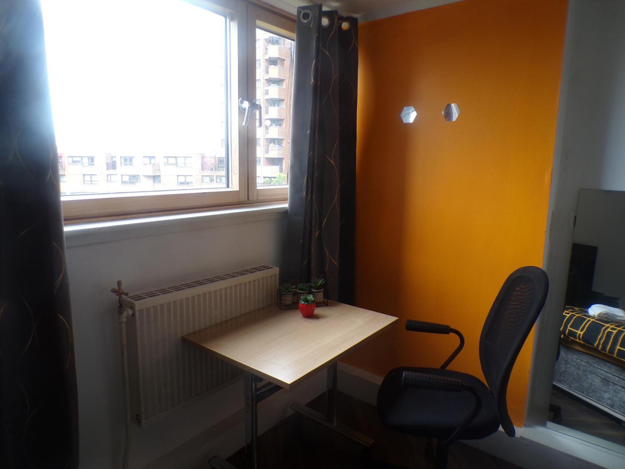 Apartment Chelsea - Orange - *