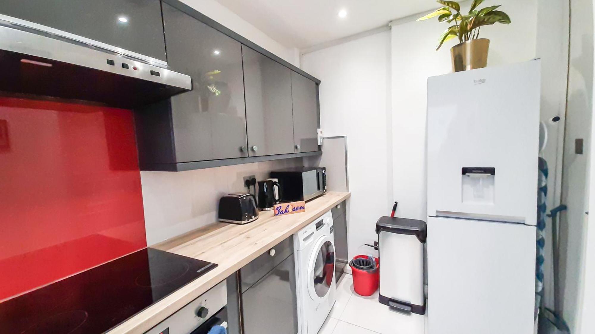 Enchanting 3 Bedroom Flat * London