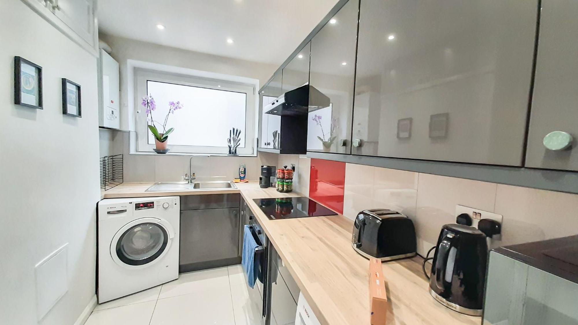 Enchanting 3 Bedroom Flat * London