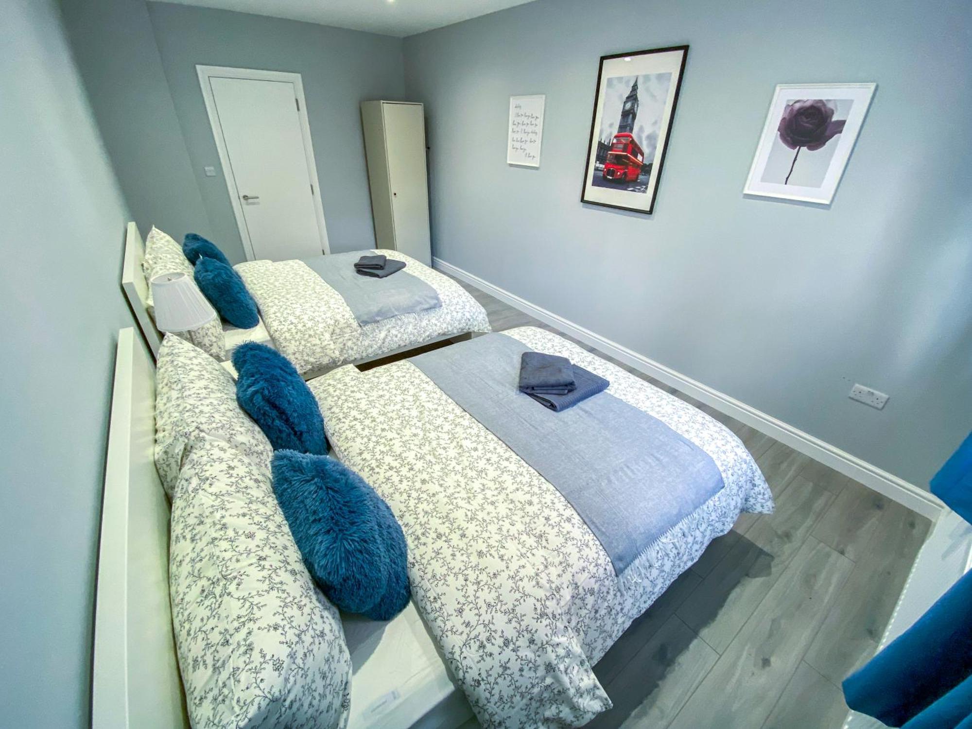 Stylish 1 Bedroom Flat - 5 Guest London- F1 Apartment