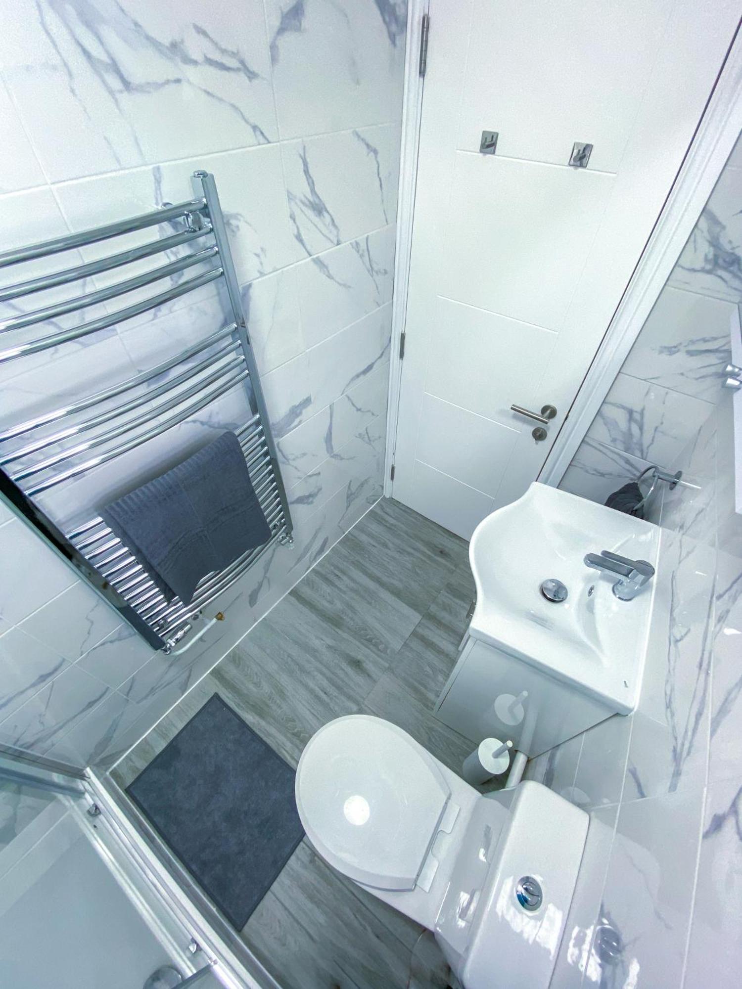 Stylish 1 Bedroom Flat - 5 Guest London- F1 London