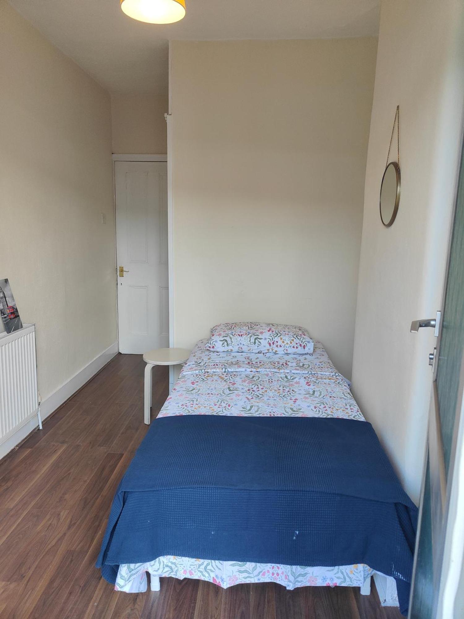 Guest house The Single Cosy Lane London