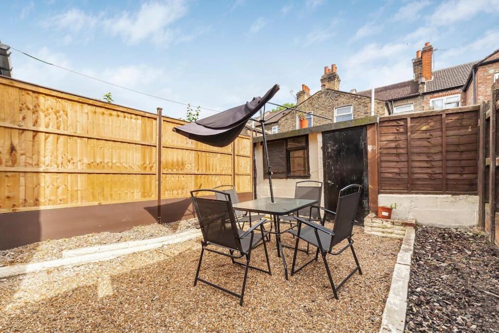 Apartment Spacious & Chic 3-bed House Near Central *