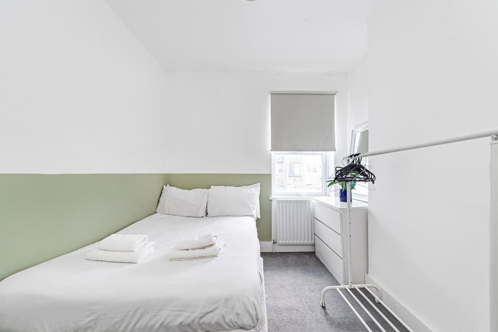 Apartment Spacious & Chic 3-bed House Near Central