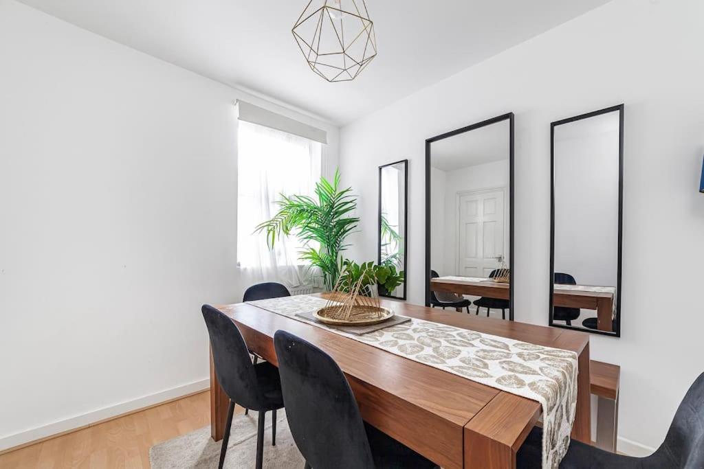 Apartment Spacious & Chic 3-bed House Near Central *