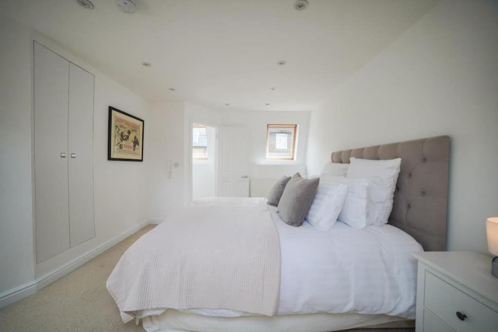 The Prestigious With Modern Elegance * London