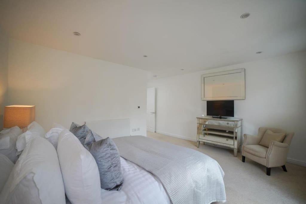 The Prestigious With Modern Elegance Apartment London