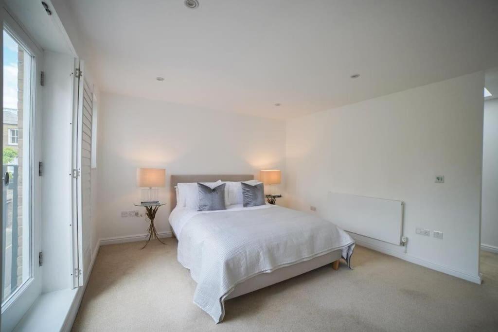 The Prestigious With Modern Elegance