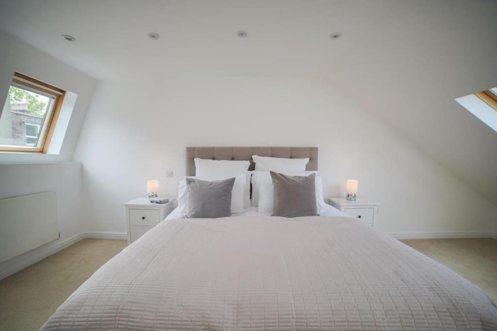 The Prestigious With Modern Elegance *