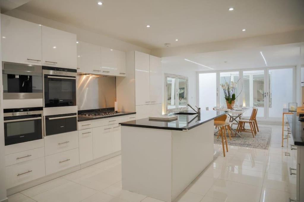 The Prestigious With Modern Elegance
