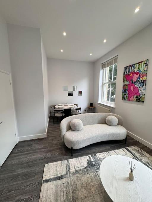 Cosy 1 Bedroom Flat - * Londen
