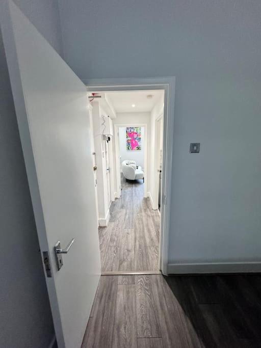 Cosy 1 Bedroom Flat - * Londen