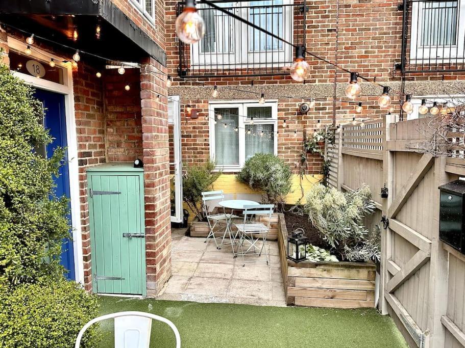 Apartment Stylish 2 Bed In Perfect East Location London