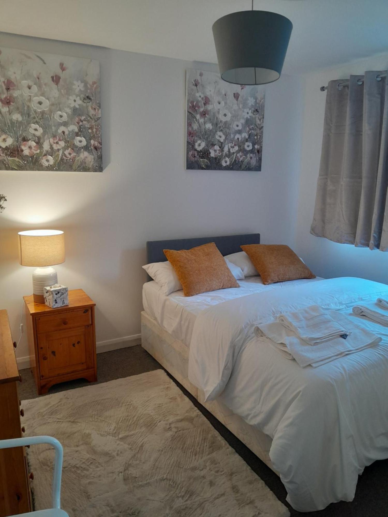 One Bedroom In Central Leilighet