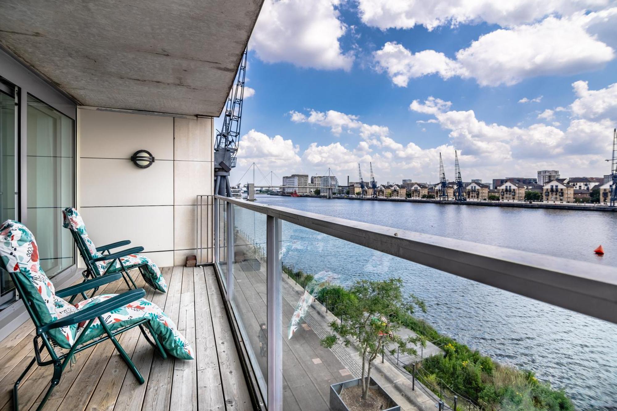 Appartement Excel Waterfront Serenity Londen