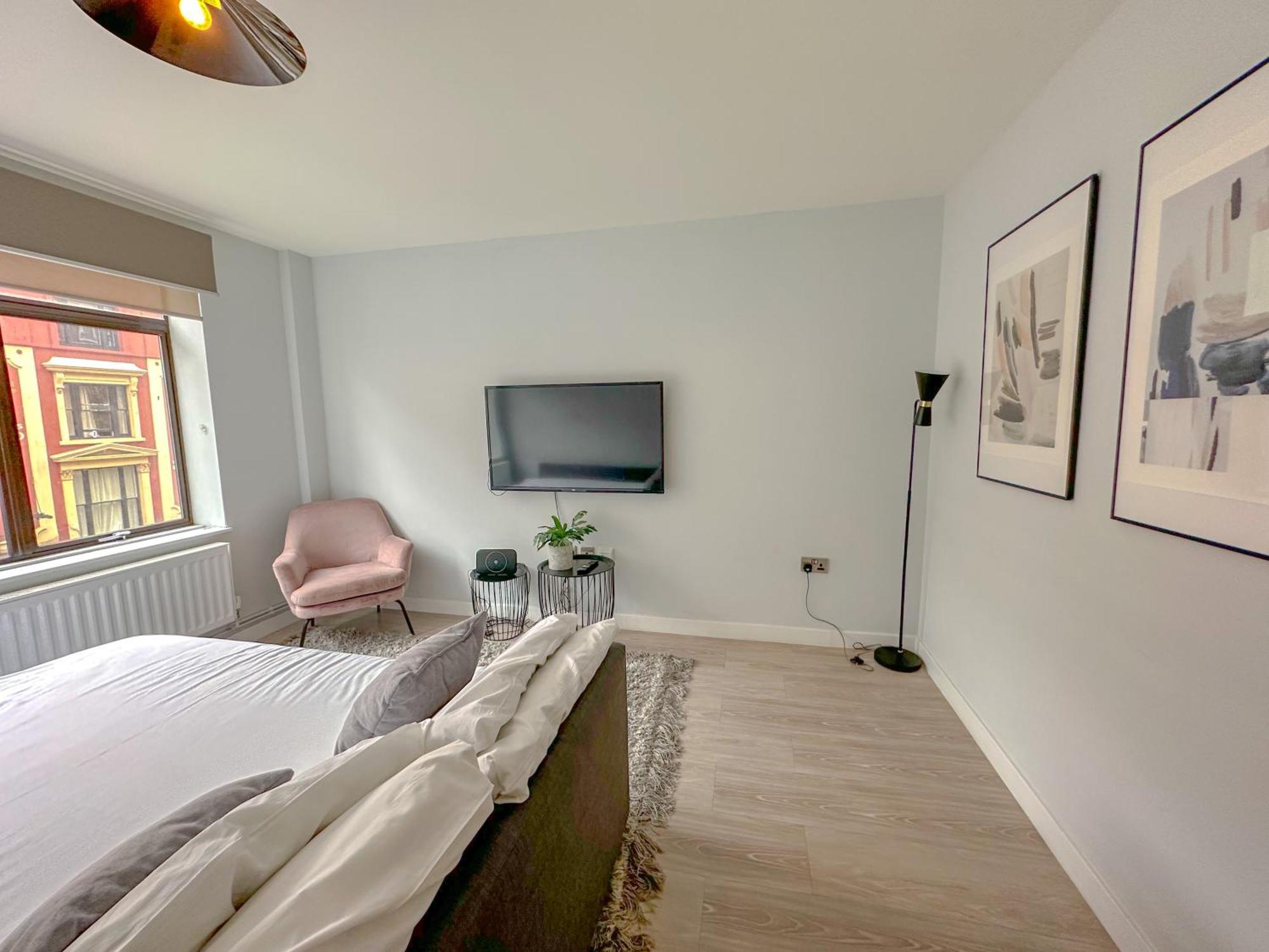 Baker Street Apartment London