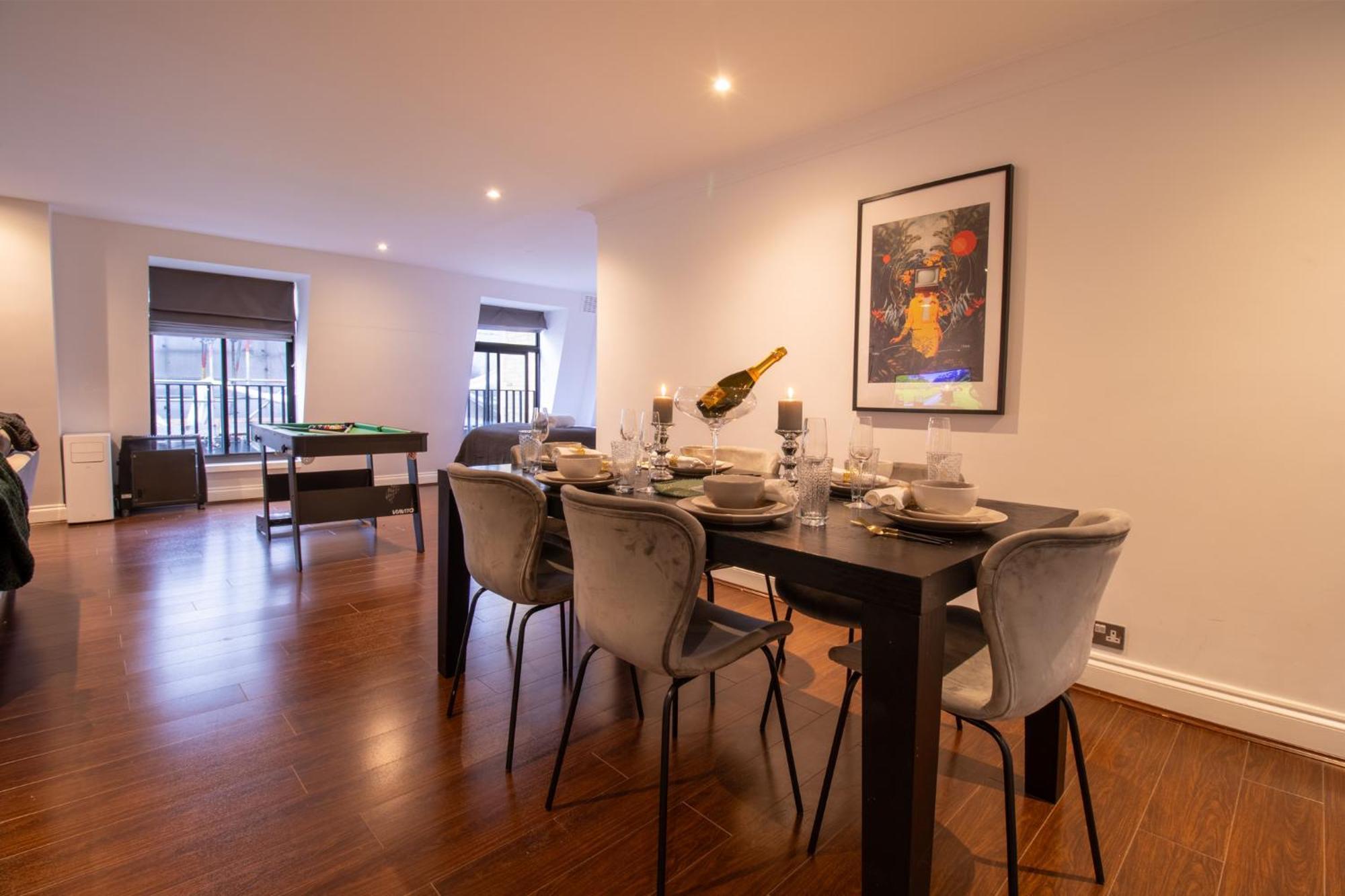 Apartment Spacious 2 Bedroom Flat With Pool Table Opposite Green Park 7
