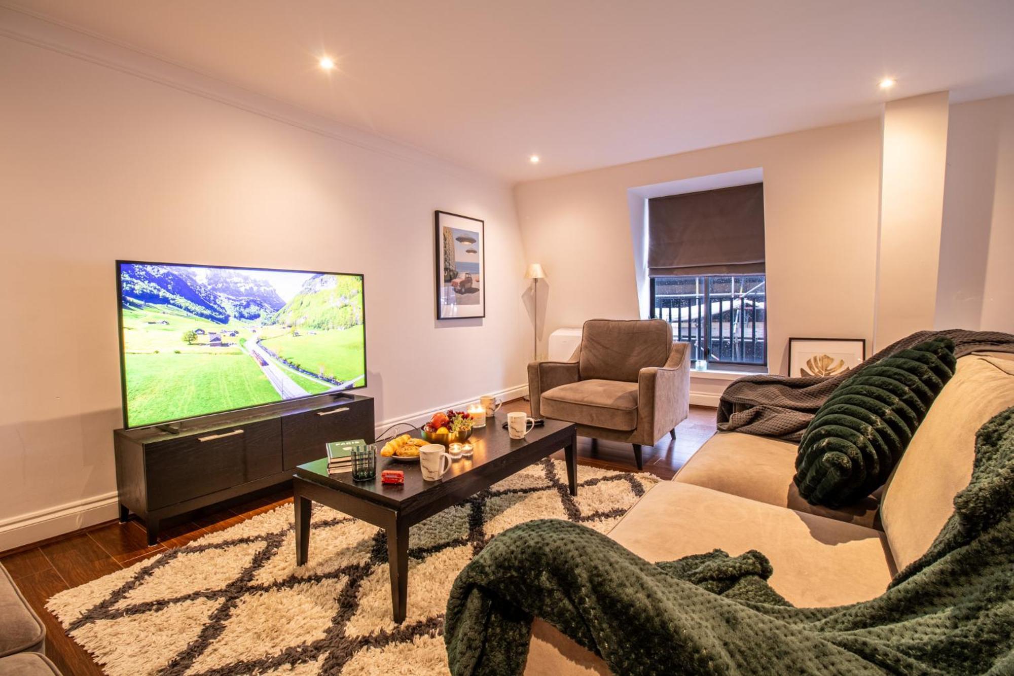 Spacious 2 Bedroom Flat With Pool Table Opposite Green Park 7 Leilighet *