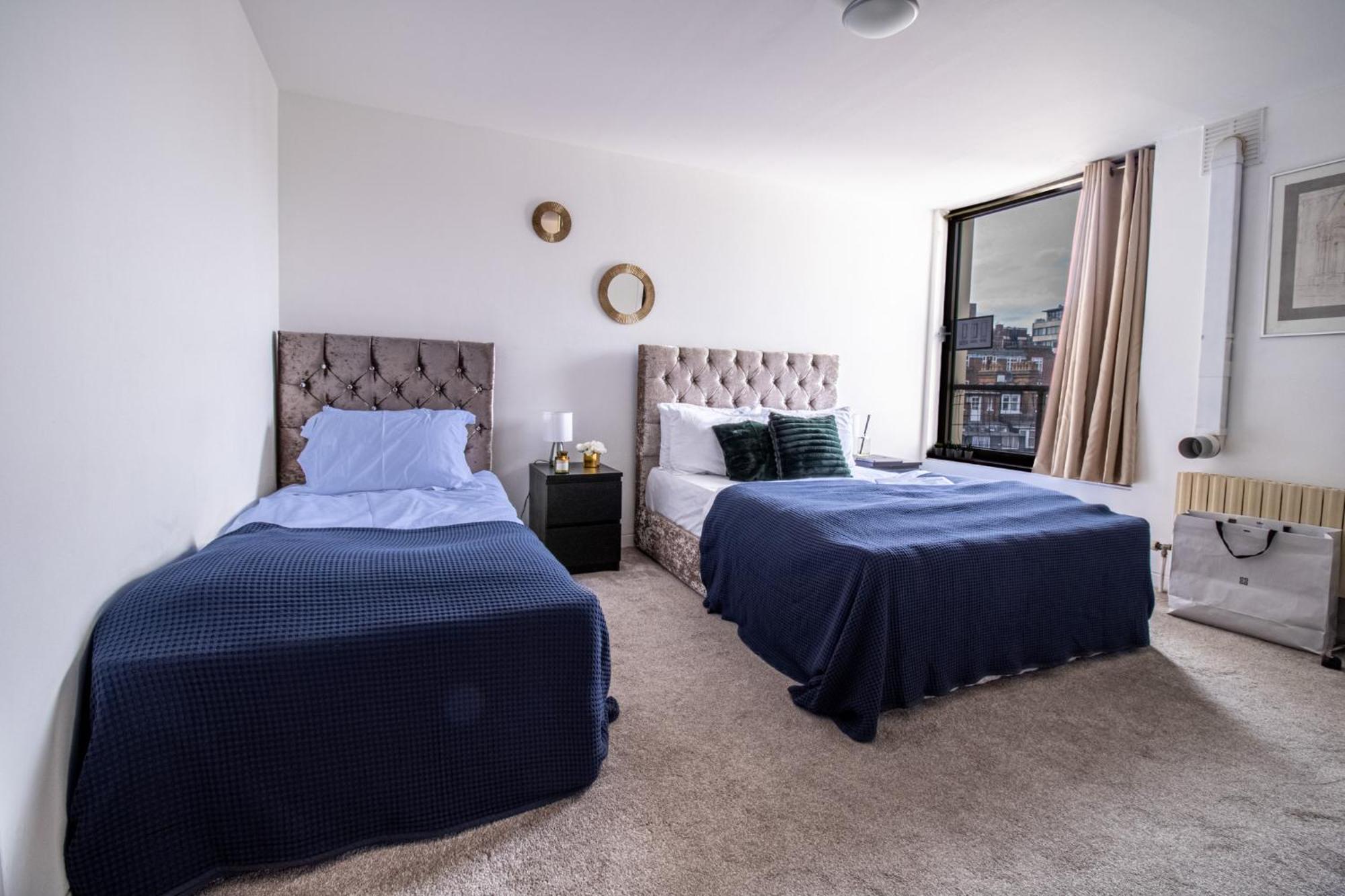 Apartment Spacious 2-bedroom In Piccadilly 6100p *