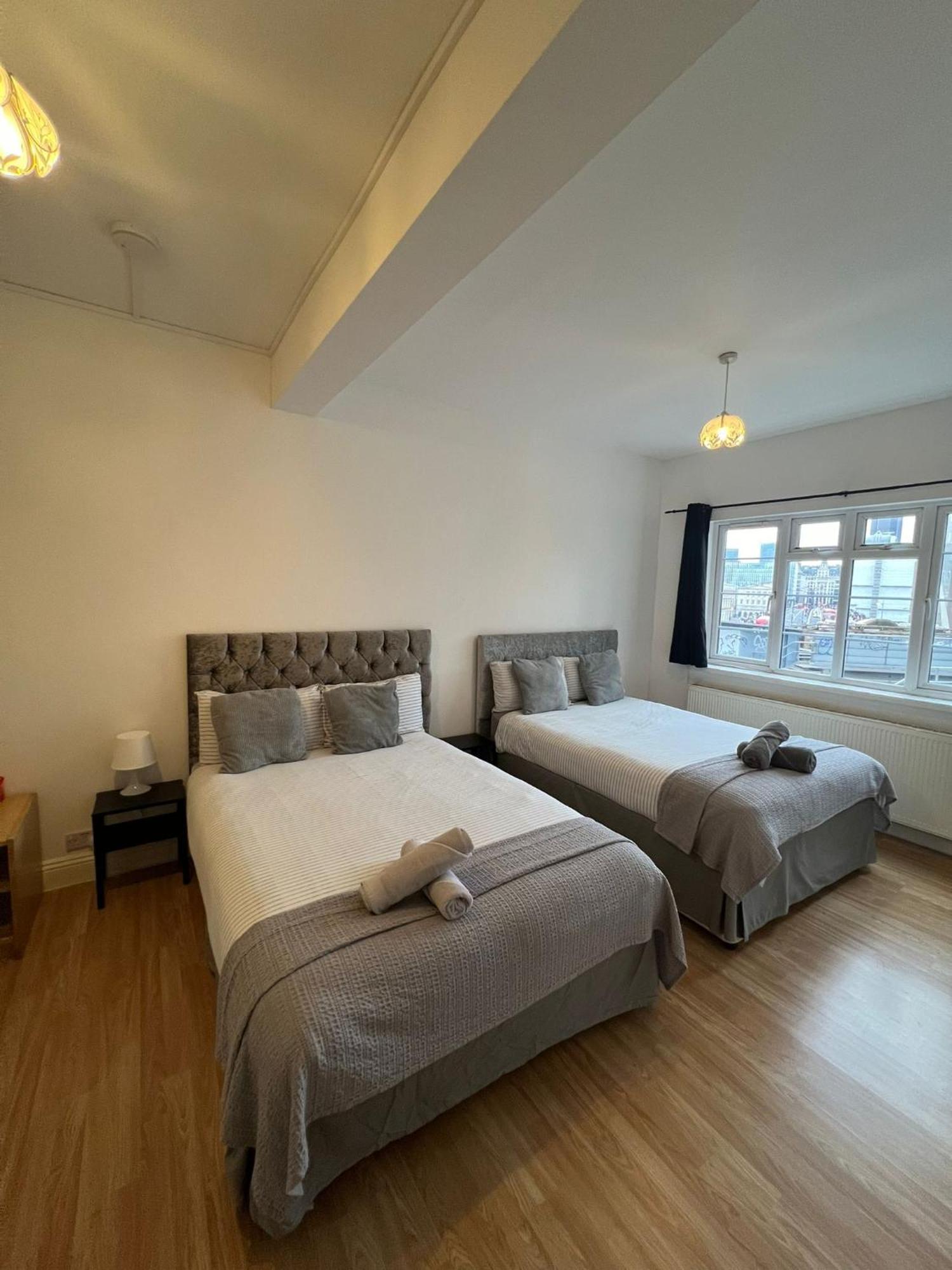 Homestay Affordable In Shared Flat, Bridge London