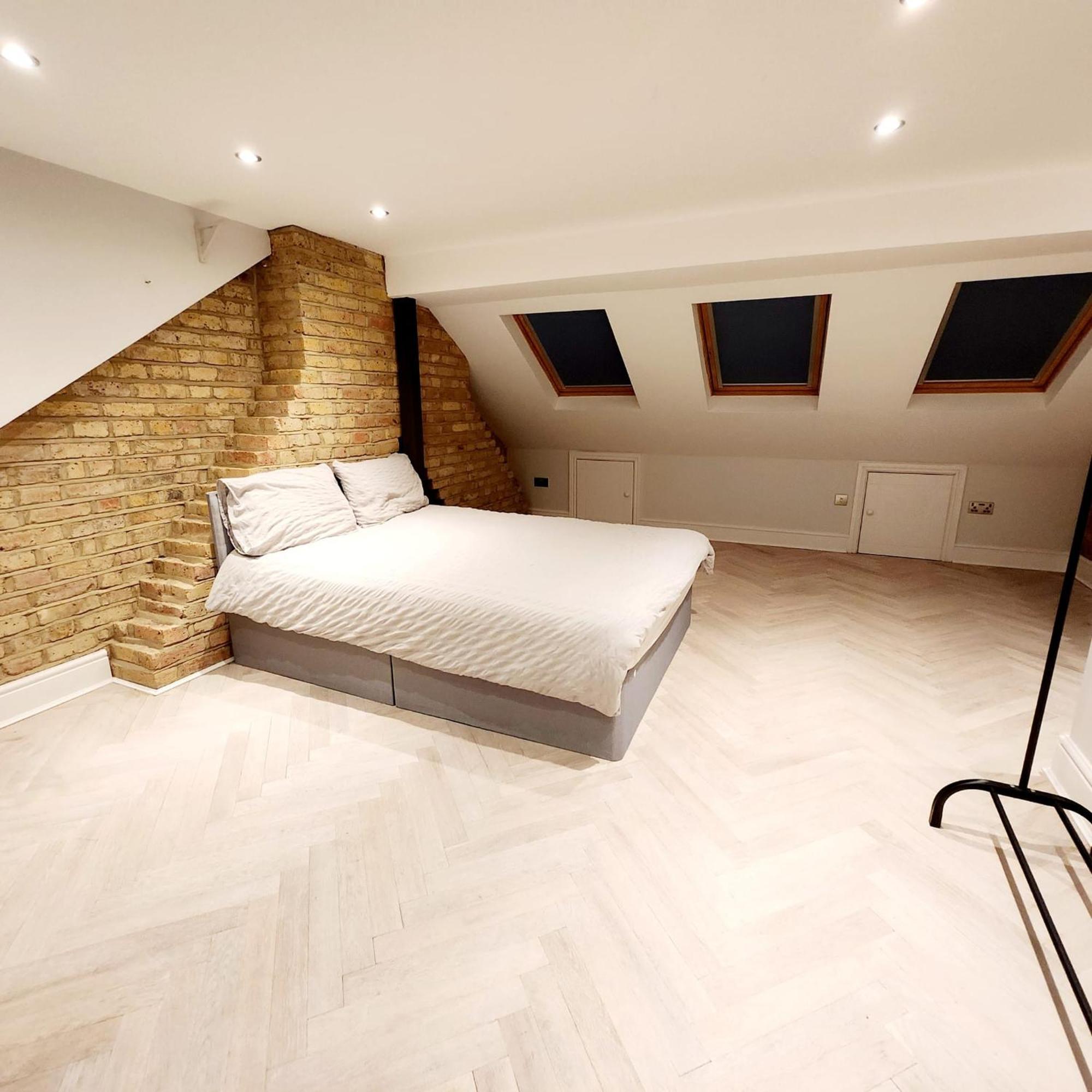 Privatunterkunft Contemporary 3 Bed House With Spacious Garden Close To Stratford & Canary Wharf *
